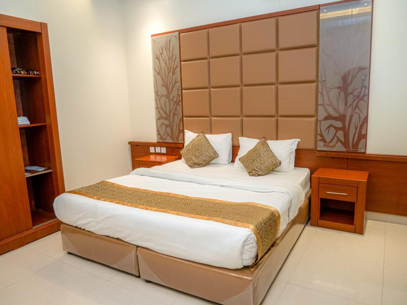Open Hotel Ar Riyad Esterno foto